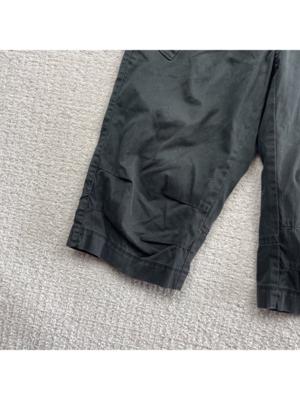 Men's Black Cargo Shorts - Casual Utility Style - Picture 3 of 7